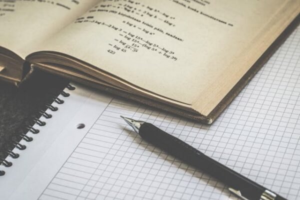 Annales EVC : Éditions Non Corrigées pour S’entraîner